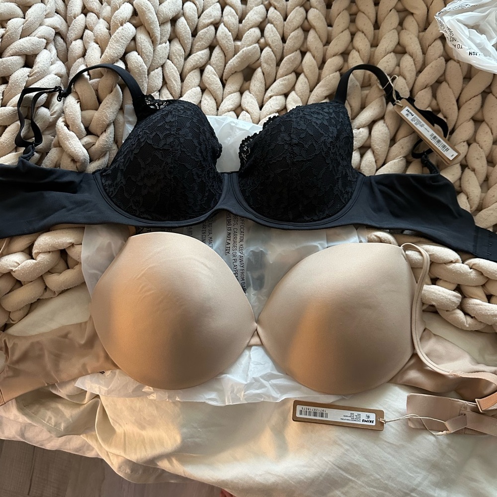 NWT skims bras 34DD
